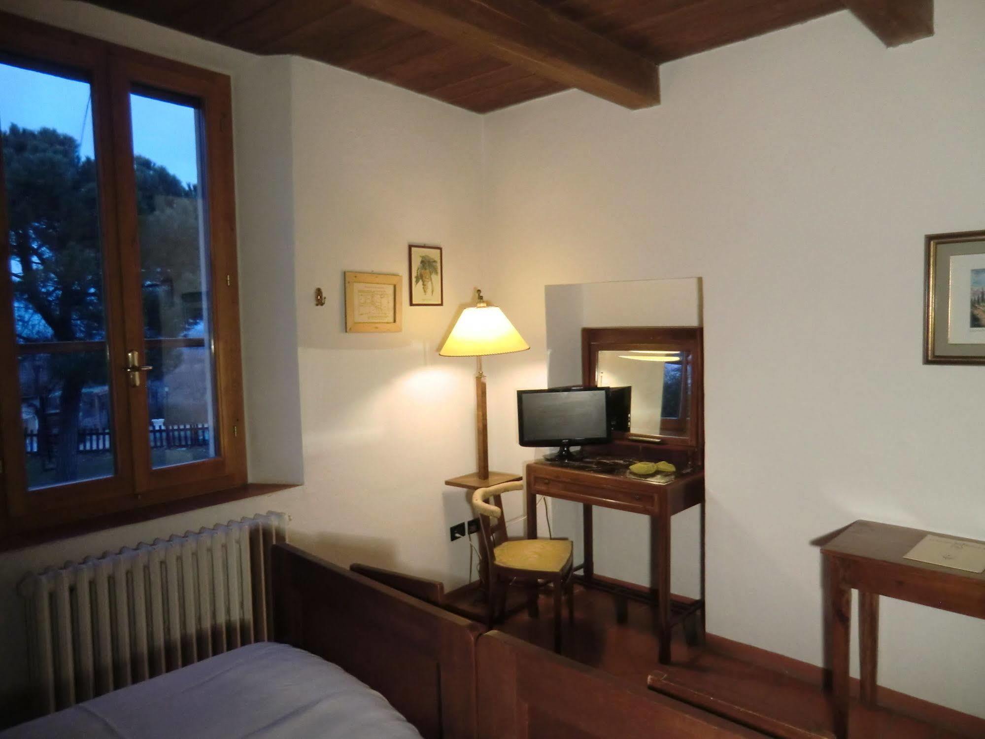 Agriturismo Ca'De'Gatti Faenza Εξωτερικό φωτογραφία